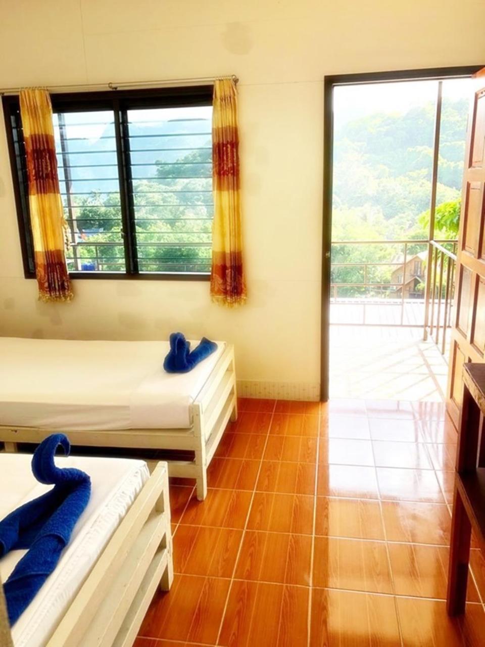 Tapear Resort Kepulauan Phi Phi Bagian luar foto